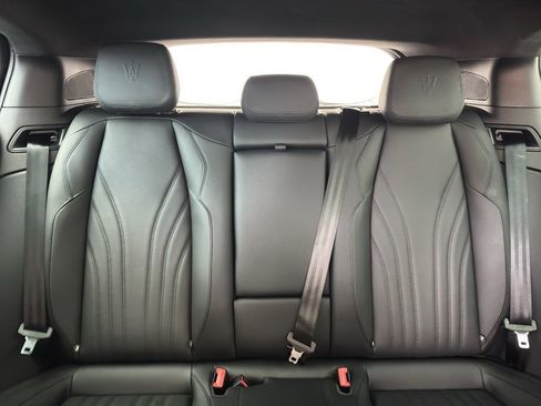 Used 2024 Maserati Grecale GT image 12