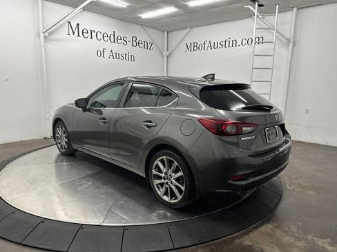 Used 2018 MAZDA MAZDA3 Grand Touring w/ Premium Equipment Package FWD image 5