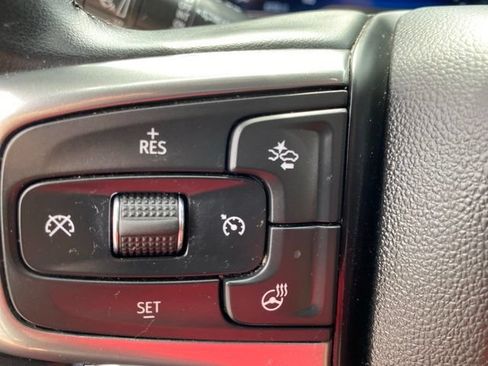 Used 2023 Chevrolet Suburban Premier AWD/4WD image 23