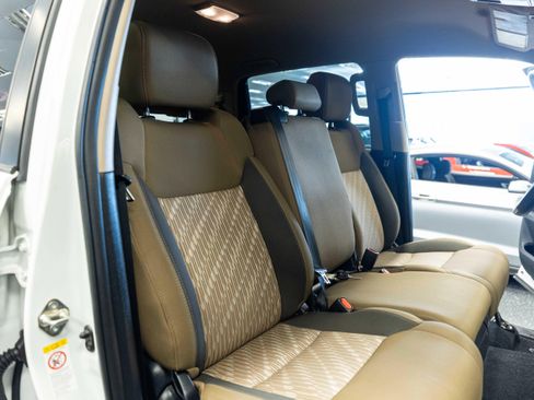 Used 2018 Toyota Tundra SR5 AWD/4WD image 17