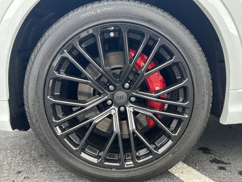 New 2026 Audi SQ8 Prestige image 11