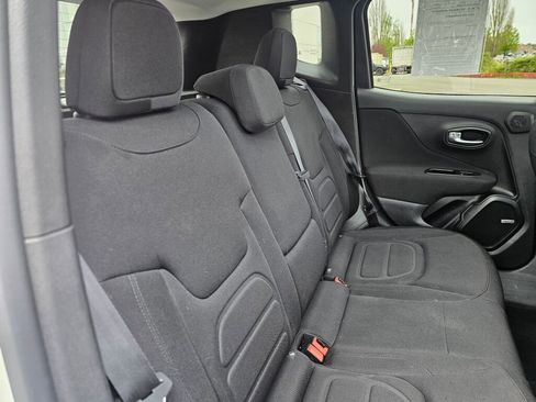 Used 2021 Jeep Renegade Latitude w/ Sun & Sound Group AWD/4WD image 16
