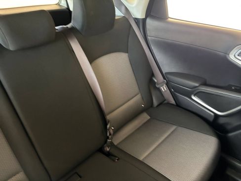 Used 2025 Kia Soul LX w/ LX Technology Package FWD image 34