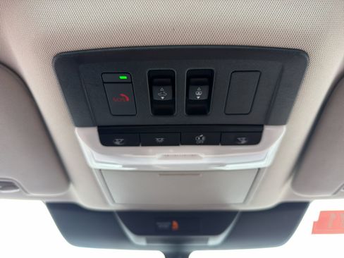 Used 2022 Nissan Pathfinder Platinum w/ Cargo Package image 15