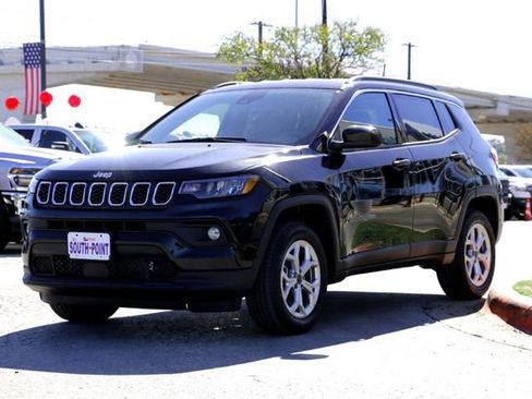 New 2026 Jeep Compass Latitude image 7