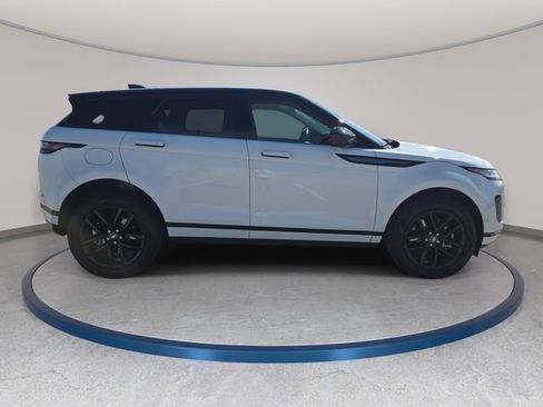 Used 2025 Land Rover Range Rover Evoque S image 5