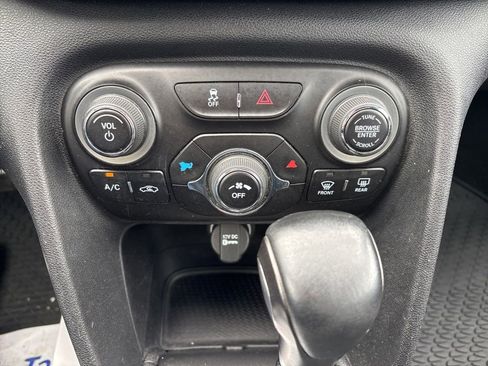 Used 2014 Dodge Dart SXT w/ Sun/Sound Group FWD image 34