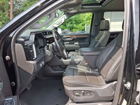 Used 2023 GMC Sierra 1500 Denali AWD/4WD image 9