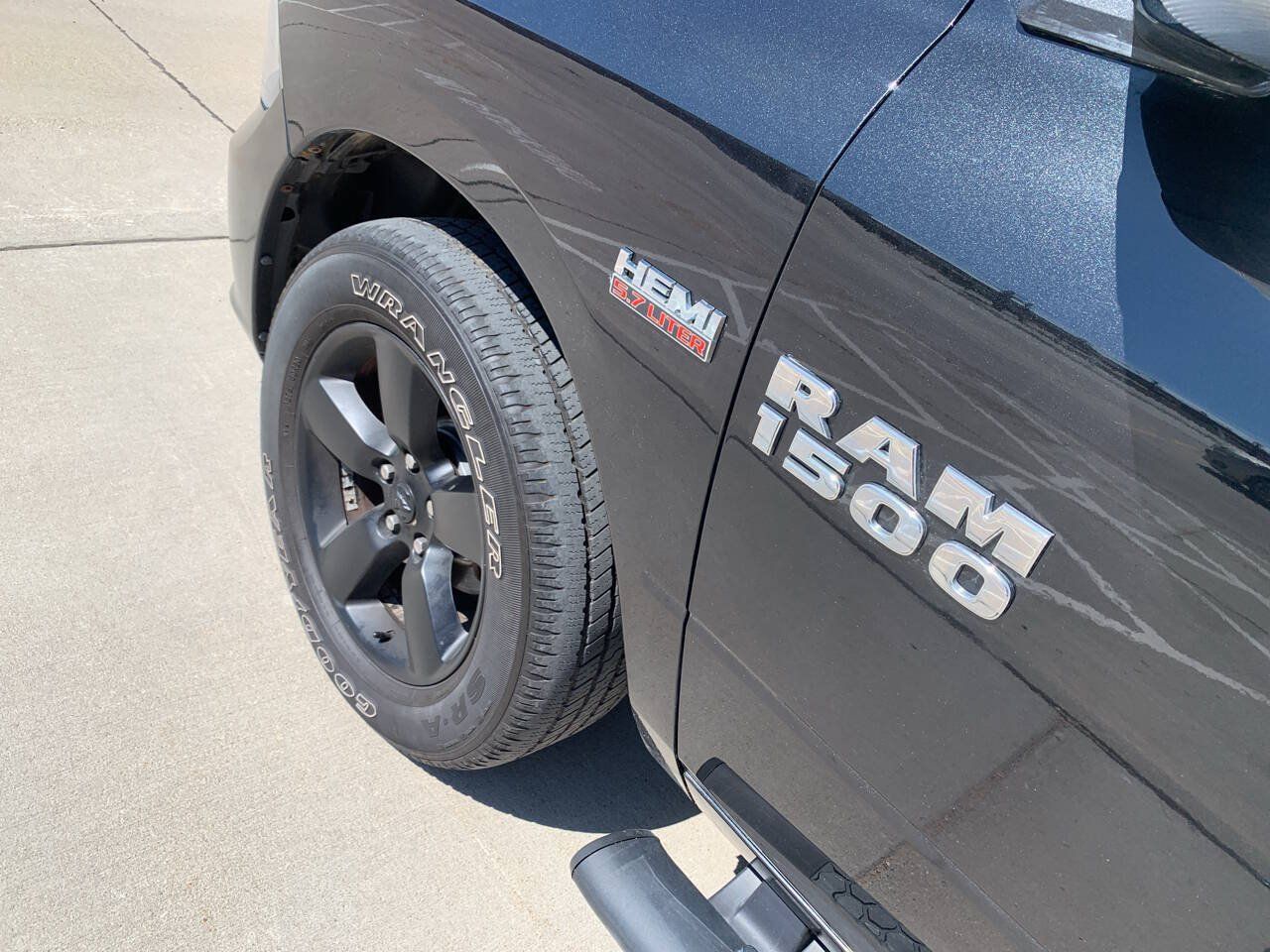 Used 2017 RAM 1500 Sport AWD/4WD image 12