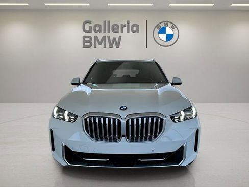 New 2026 BMW X5 xDrive40i w/ Premium Package image 2
