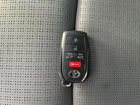 Used 2023 Toyota bZ4X Limited w/ Weather Package image 33