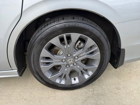 Certified 2025 Honda Odyssey Touring image 26