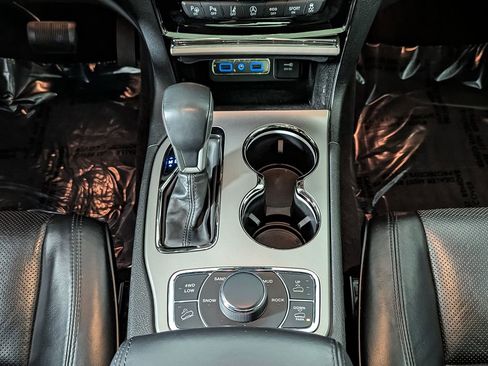 Used 2019 Jeep Grand Cherokee High Altitude image 40