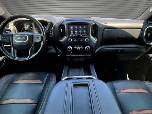 Used 2021 GMC Sierra 2500 AT4 w/ AT4 Premium Plus Package AWD/4WD image 8