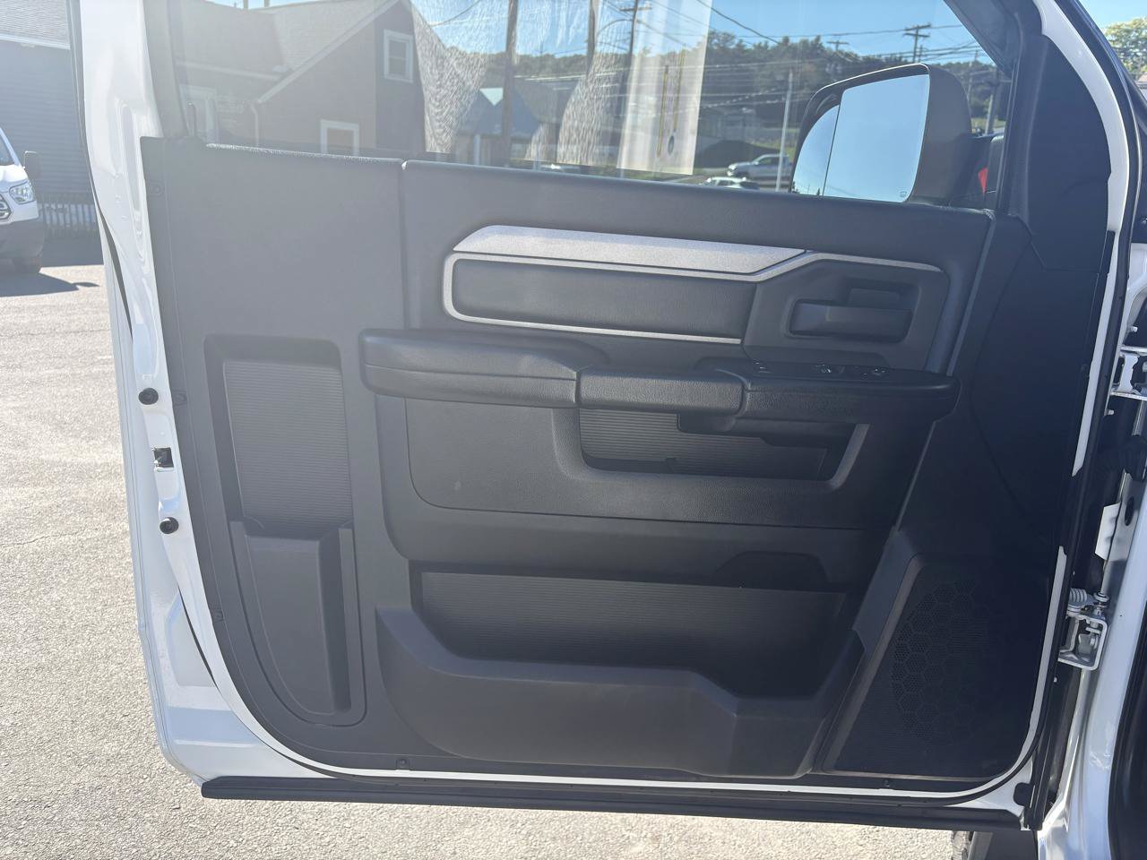 Used 2020 RAM 3500 Tradesman AWD/4WD image 16