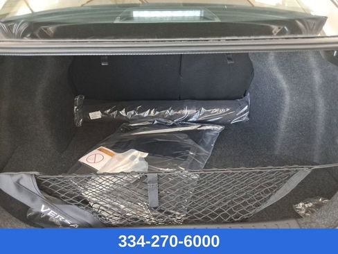 New 2025 Nissan Versa SR w/ Trunk Package image 19