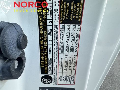 Used 2019 Nissan NV 2500 S image 26