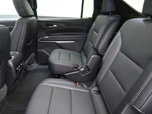 New 2026 Chevrolet Traverse LT FWD image 18