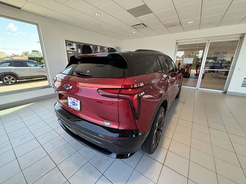 Used 2026 Chevrolet Blazer EV RS w/ Super Cruise Package AWD/4WD image 7