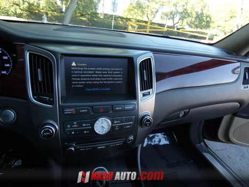 Used 2013 Hyundai Equus Signature RWD image 56