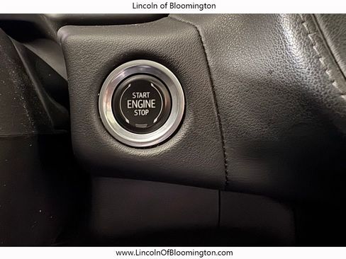 Used 2021 Chevrolet Tahoe Z71 w/ Z71 Off-Road Package image 50