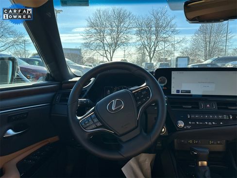 Used 2025 Lexus ES 350 w/ Premium Package image 28