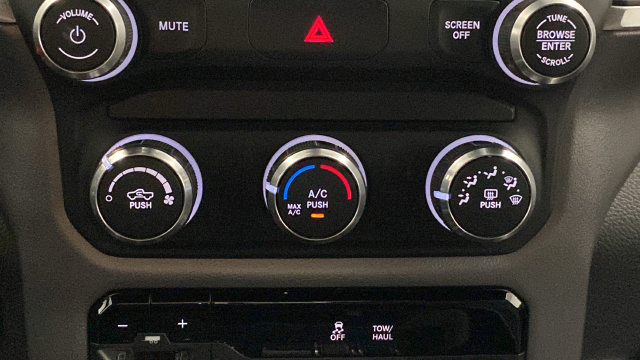 Used 2019 RAM 1500 Big Horn AWD/4WD image 16