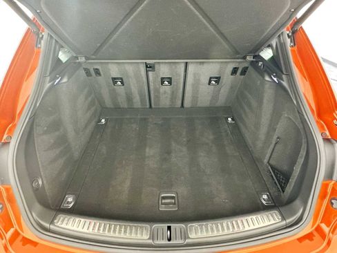 Used 2024 Porsche Macan image 26