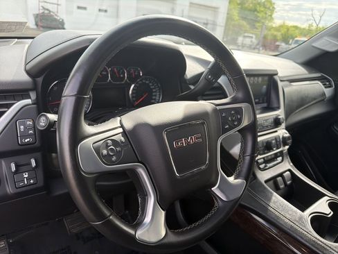 Used 2018 GMC Yukon SLT w/ HD Trailering Package AWD/4WD image 22
