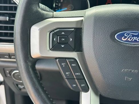 Used 2019 Ford F150 Lariat w/ Equipment Group 502A Luxury AWD/4WD image 18