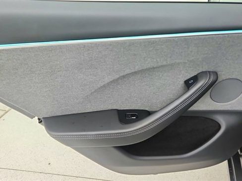 Used 2025 Tesla Model 3 Long Range image 30