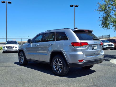 Used 2020 Jeep Grand Cherokee Limited RWD image 4