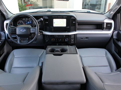 Used 2024 Ford F250 XL image 24