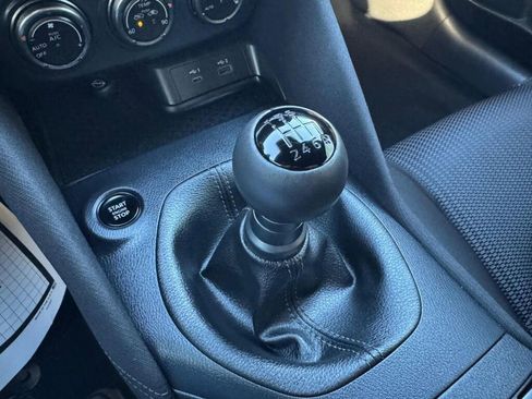 Used 2025 Nissan Z Sport w/ Floor Mat Package image 14