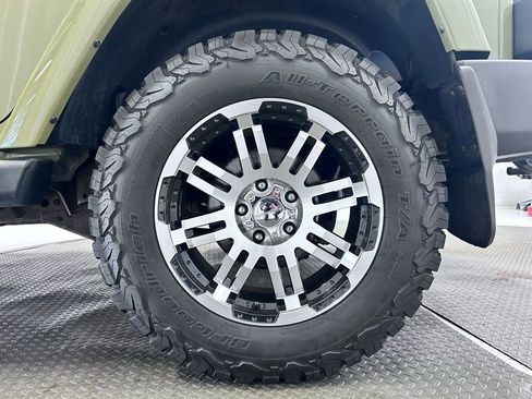 Used 2013 Jeep Wrangler Unlimited Sahara w/ Dual Top Group image 26