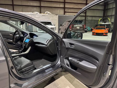 Used 2019 Acura TLX w/ Technology Package image 25