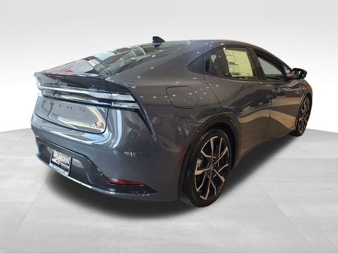 New 2026 Toyota Prius Plug-In Hybrid image 5