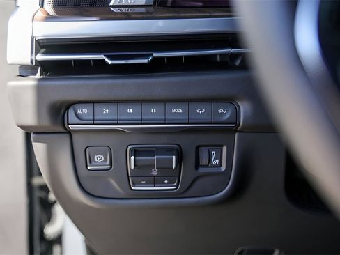 Used 2025 Cadillac Escalade Sport Platinum w/ LPO, ONYX Package image 15