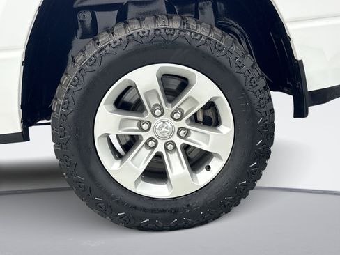 Used 2023 RAM 1500 Laramie AWD/4WD image 26