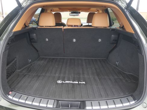 Certified 2022 Lexus NX 450h+ AWD image 8