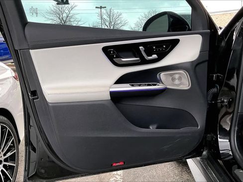 Certified 2025 Mercedes-Benz GLC 300 GLC 300 image 22