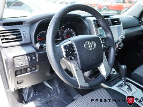 Used 2023 Toyota 4Runner SR5 AWD/4WD image 17