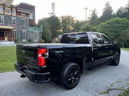 Used 2024 Chevrolet Silverado 1500 High Country w/ Midnight Edition AWD/4WD image 11