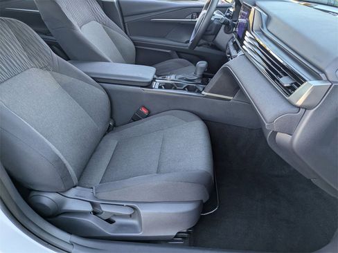 Used 2025 Toyota Camry LE image 28