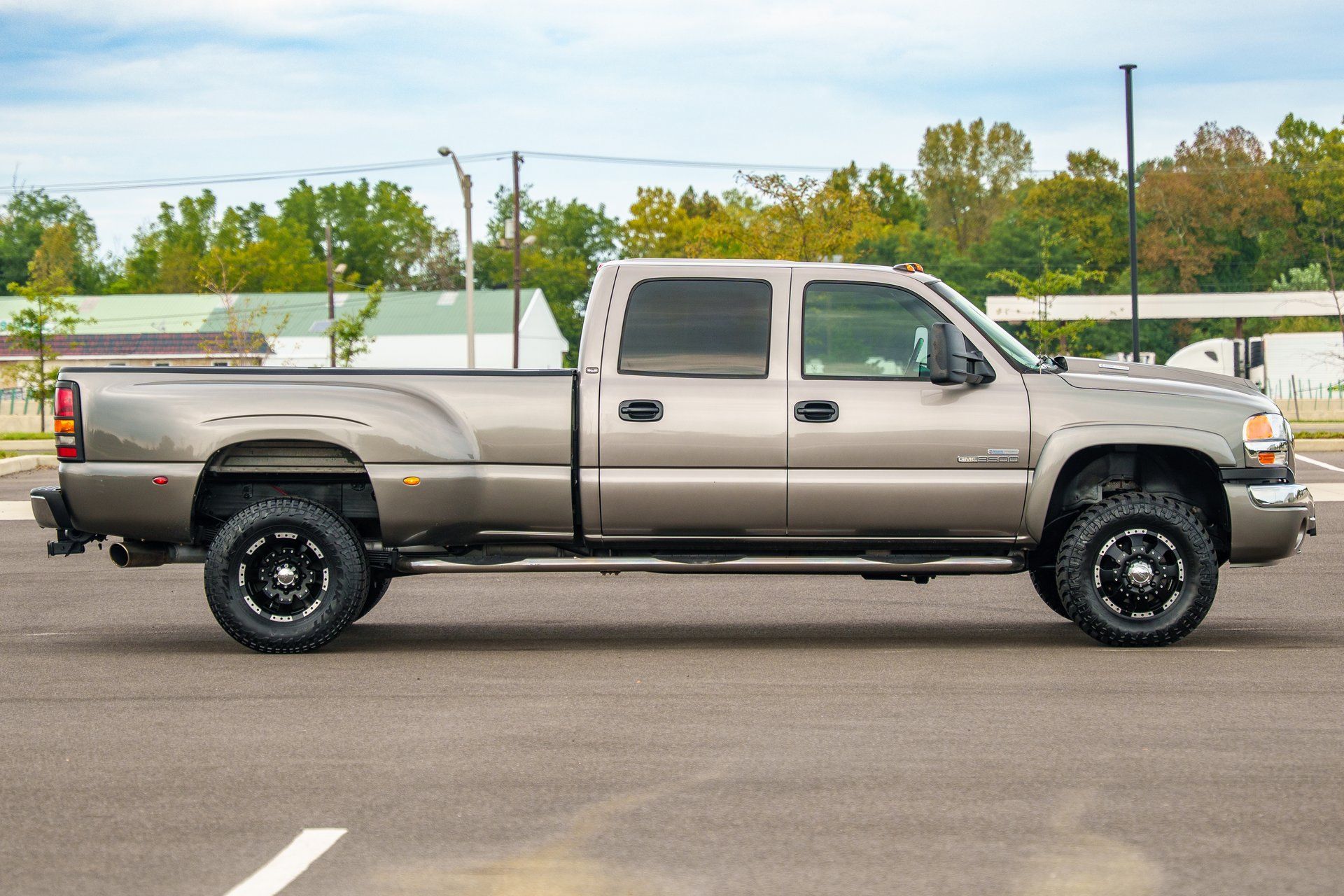 Used 2006 GMC Sierra 3500 SLE w/ Heavy-Duty Power Package AWD/4WD image 15