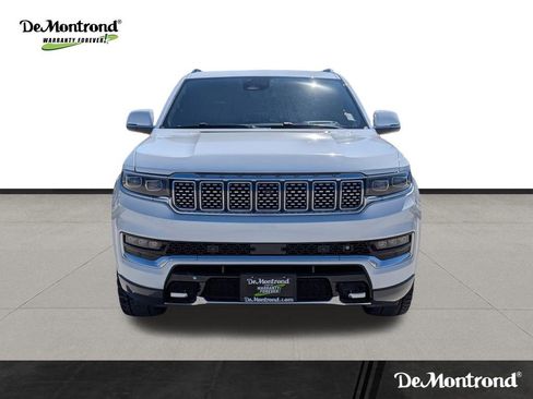 Used 2022 Jeep Grand Wagoneer Series III w/ Rear Seat Video Group 1 image 2