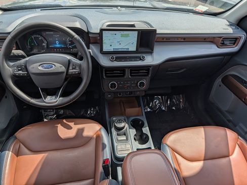 Used 2023 Ford Maverick Lariat w/ Lariat Luxury Package FWD image 11