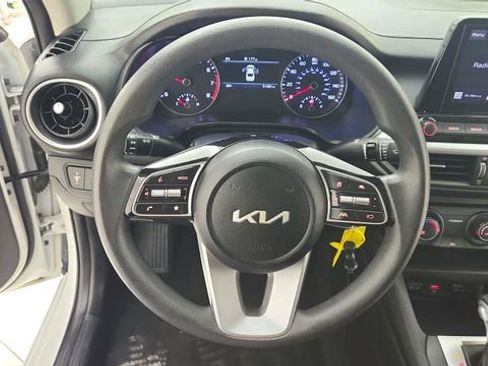 Used 2023 Kia Forte LXS image 20