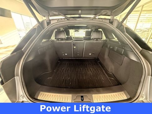 Used 2020 Land Rover Range Rover Velar R-Dynamic S image 12