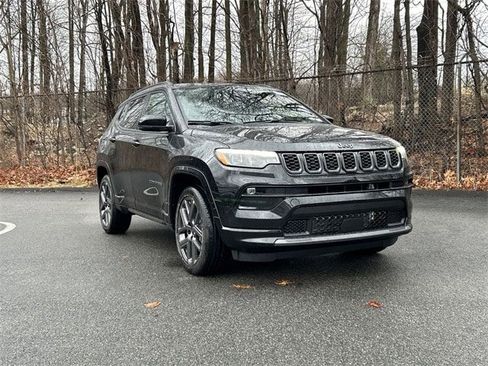 New 2025 Jeep Compass Limited w/ High Altitude Package image 1